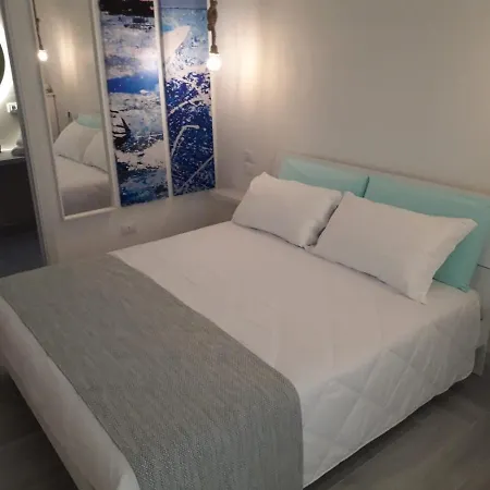 Aquamarì Charme Affittacamere 4*