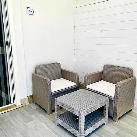 Aquamari Charme Πανσιόν 4*