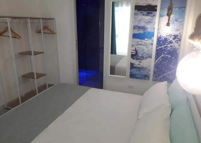 Oda ve Kahvaltı Aquamari